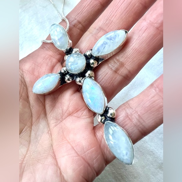 925 Gorgeous! Rainbow FLASH MOONSTONE Pendant Necklace - Picture 3 of 6